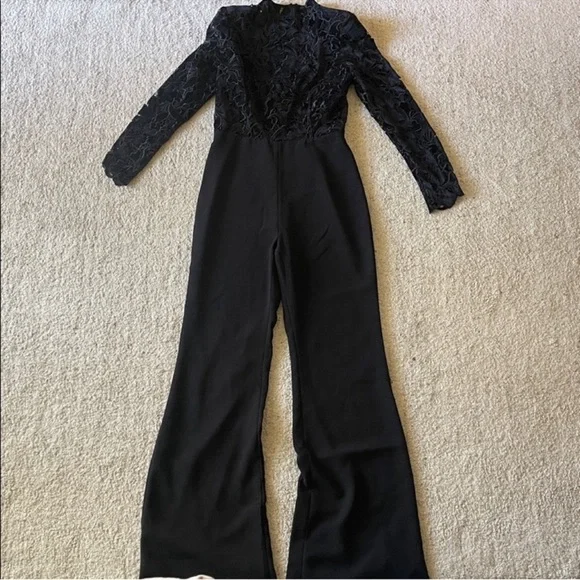 ✨NWT✨Nadine Merabi Eleanor Wide Leg Jumpsuit Black Velvet Long Sleeve Size 12 - Picture 3 of 7